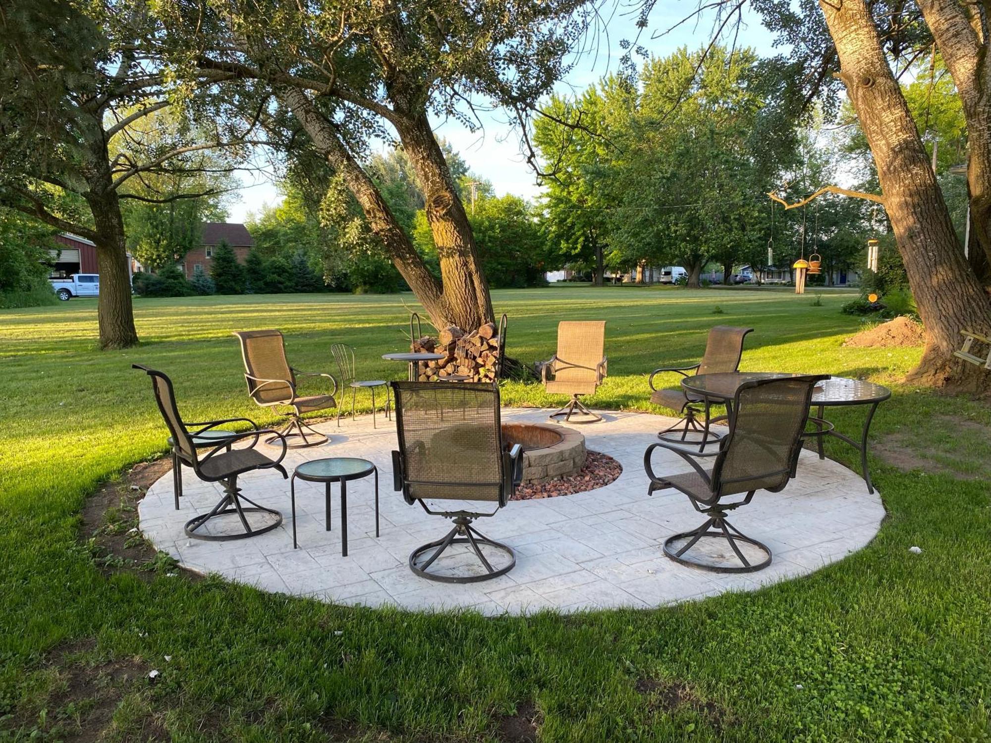 The Vine Bed & Breakfast, Llc Dundee Eksteriør billede