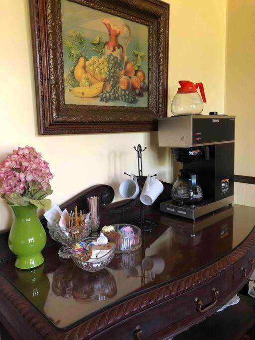 The Vine Bed & Breakfast, Llc Dundee Eksteriør billede